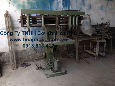 Máy khoan đứng 6 mũi